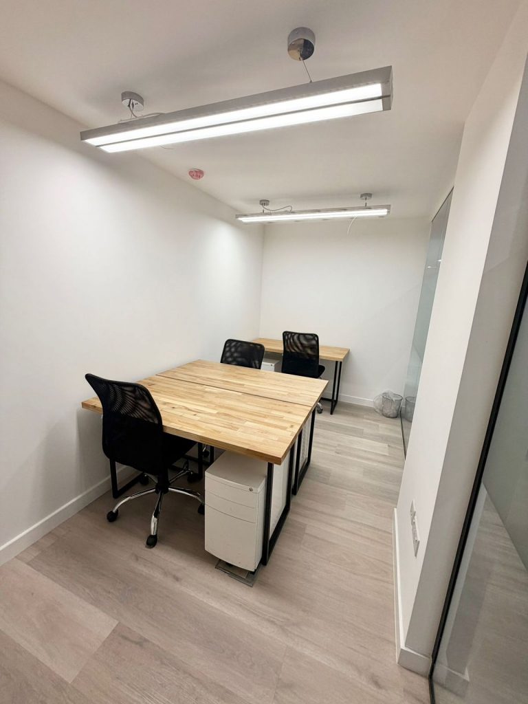 Business workspace in Knightsbridge office interior at 189 Brompton Road London