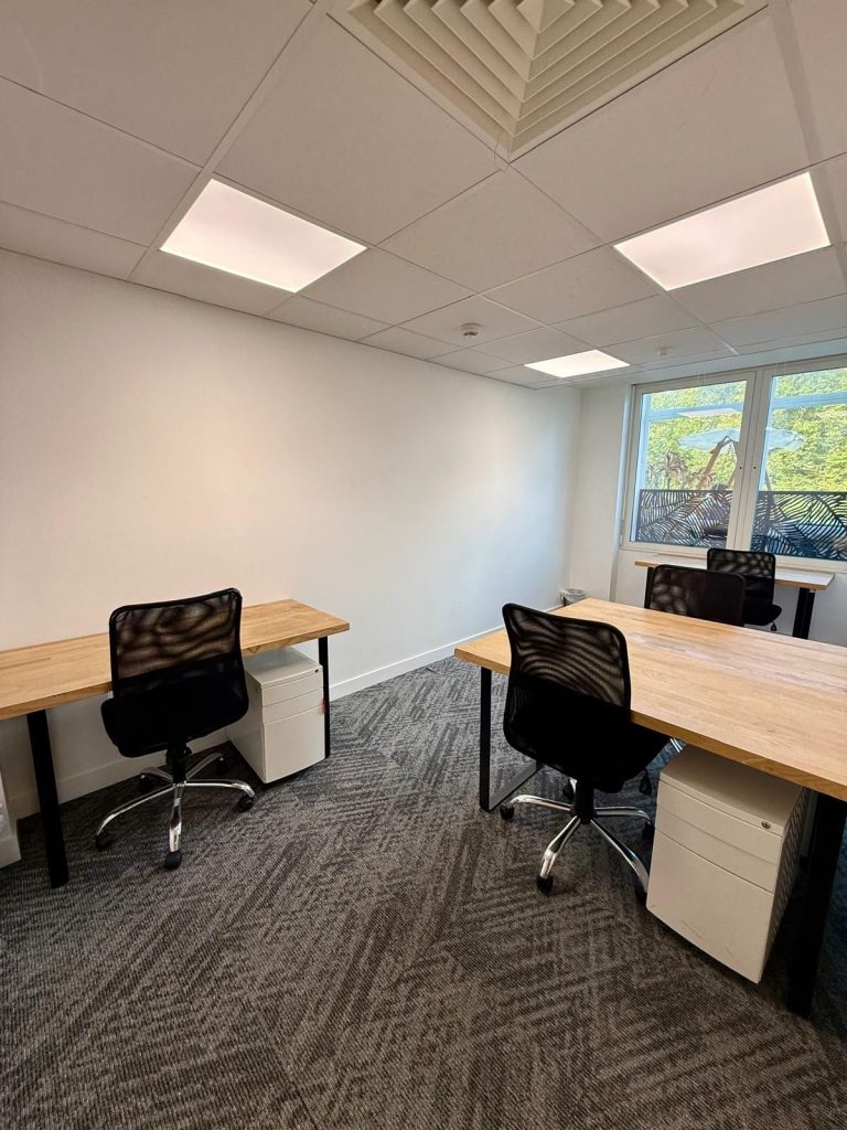 Workspace to rent Cavendish Square – private Office 1A with desk setup, natural light, and modern design in central London.