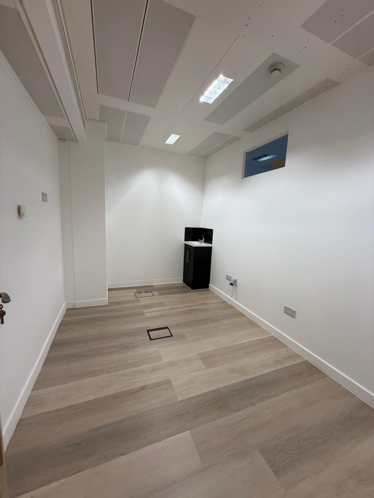 Healthcare room hire near Harley Street in Central London clinical space