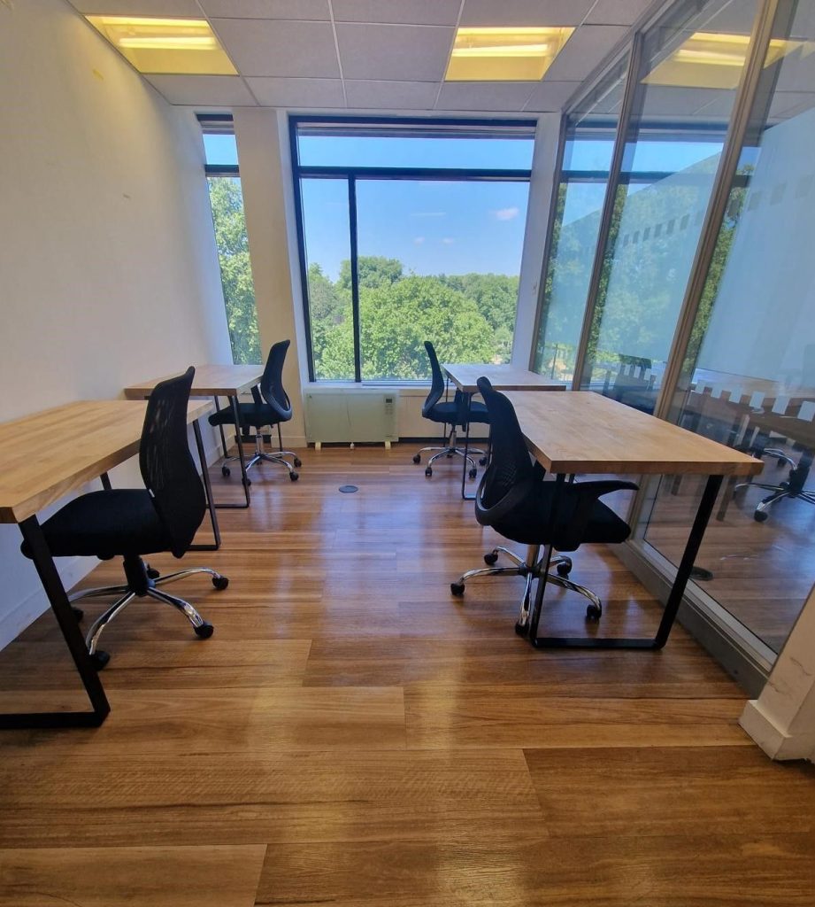 Private workspace to rent in Knightsbridge London modern office space