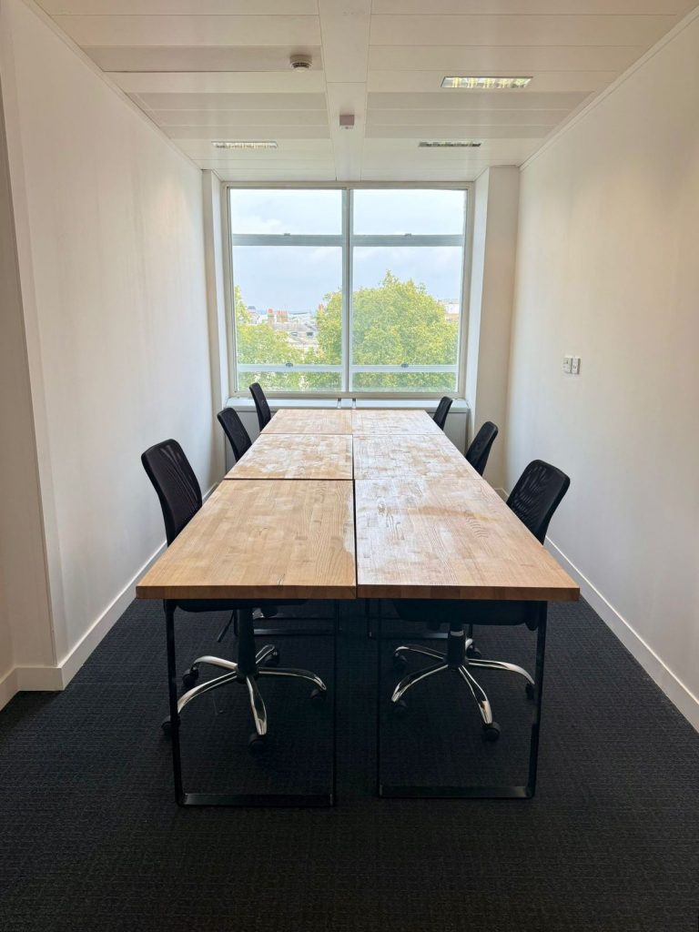 Office Suite in Marylebone at 33 Cavendish Square modern office interior London