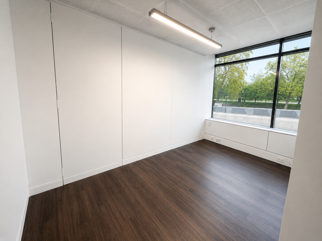 Private practice room at 21 Knightsbridge suitable for healthcare and therapy professionals