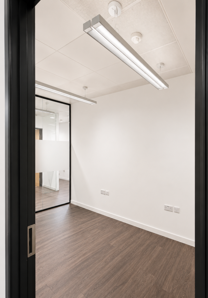 Practitioner Room in London at 21 Knightsbridge suitable for private healthcare professionals