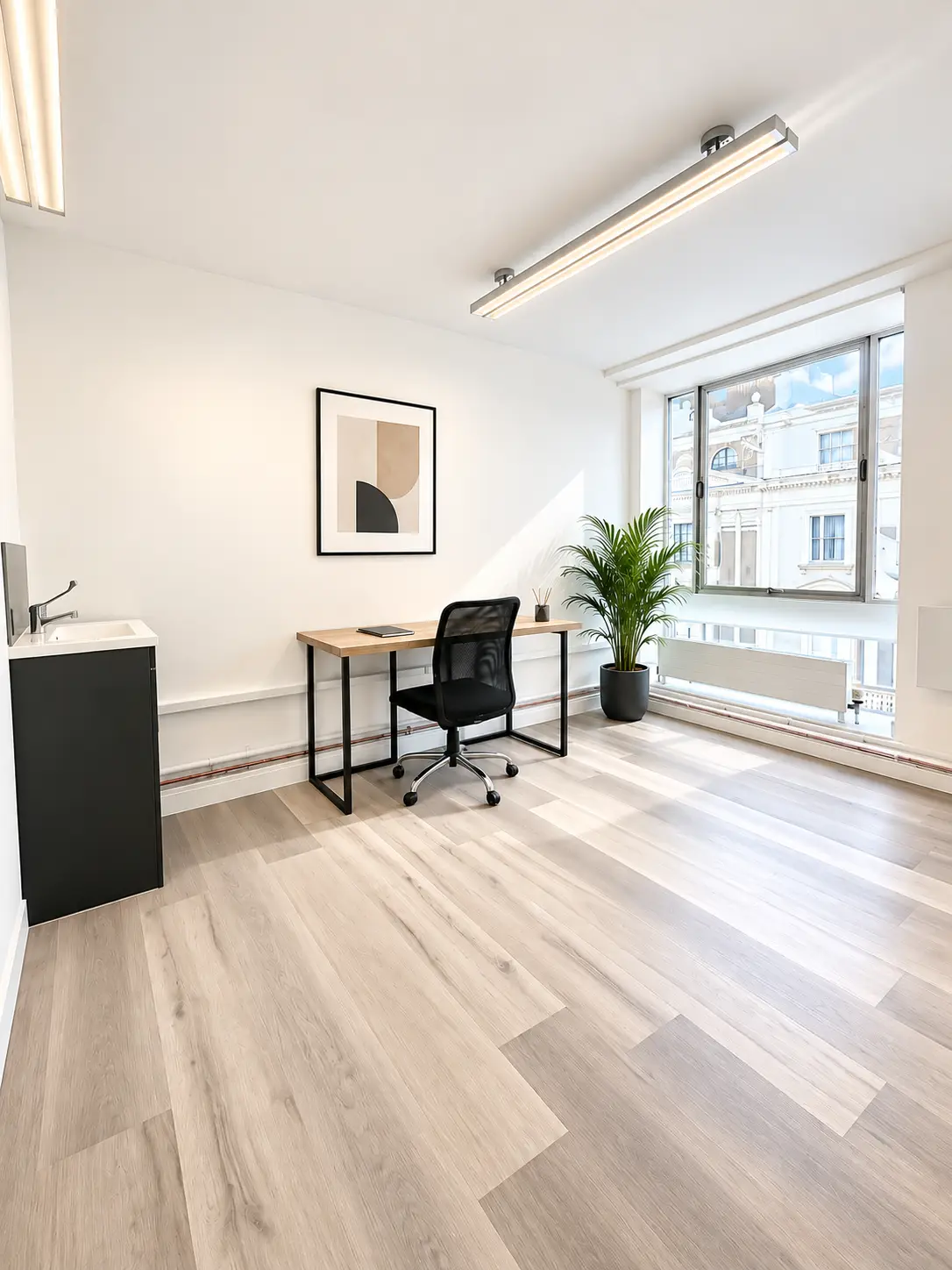 Clinical Room, 114sq ft at Clinic rooms Knightsbridge at 189 Brompton Road, by Harrods
