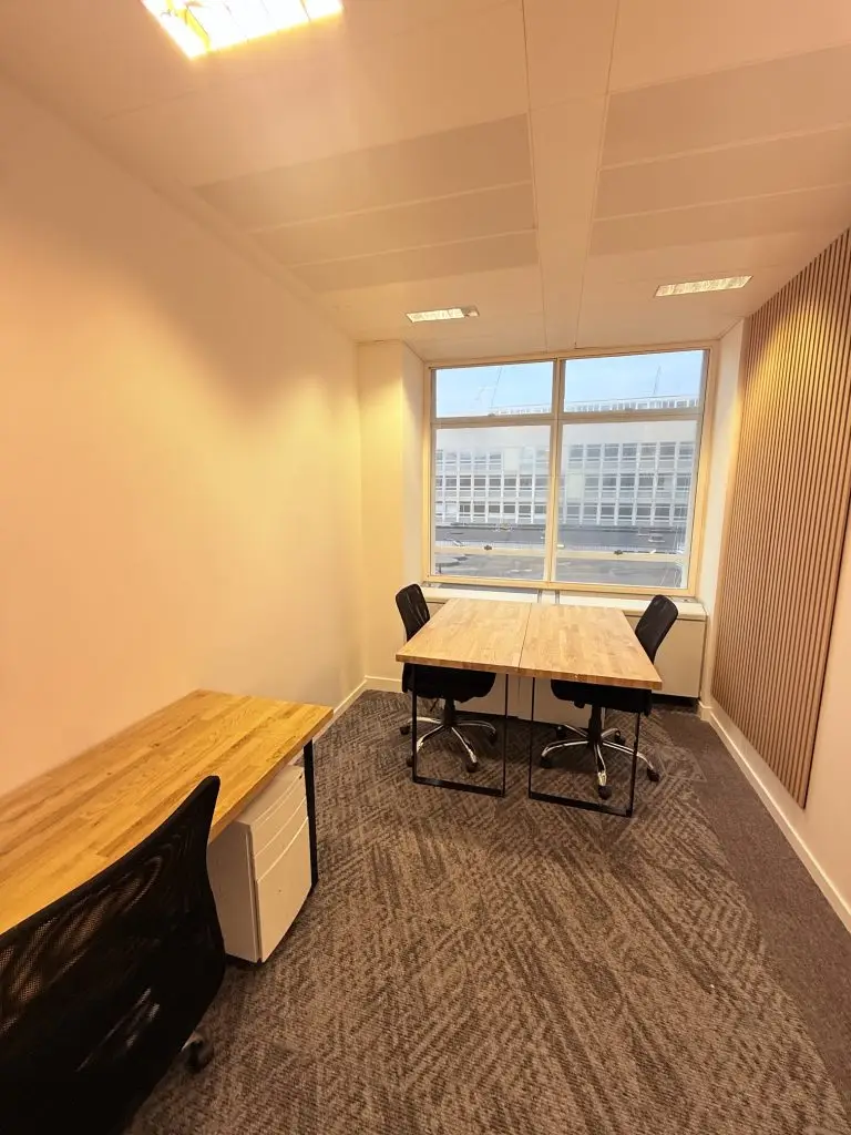 Office 446C, a three-desk private office on the fourth floor at 33 Cavendish Square, Marylebone