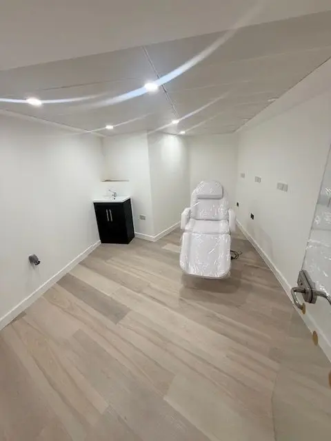 Medical treatment room B02 in the medical wing at 1 Quality Court, Holborn