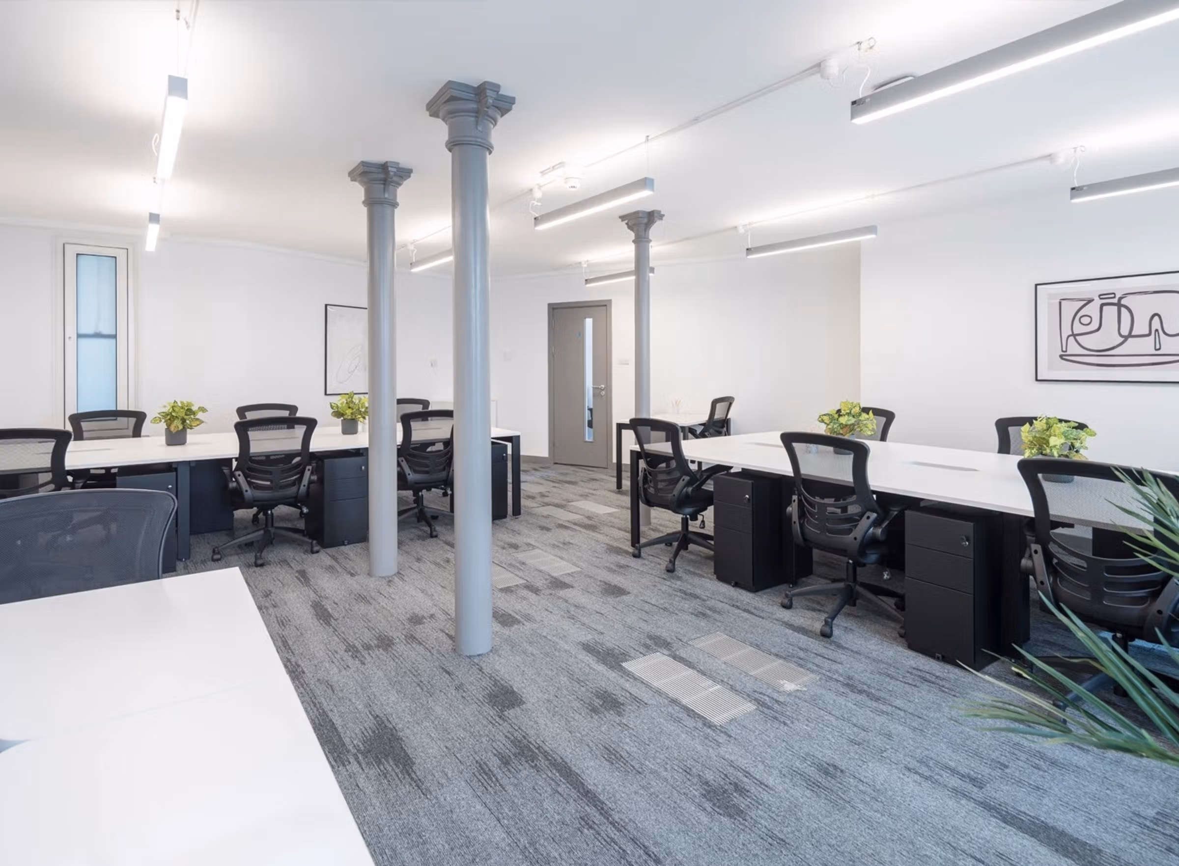 7-desk office, 215 sq ft at Holborn, 1 Quality Court, WC2A 1HR